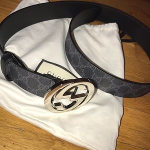 Authentic Men’s GG Supreme Gucci Belt
